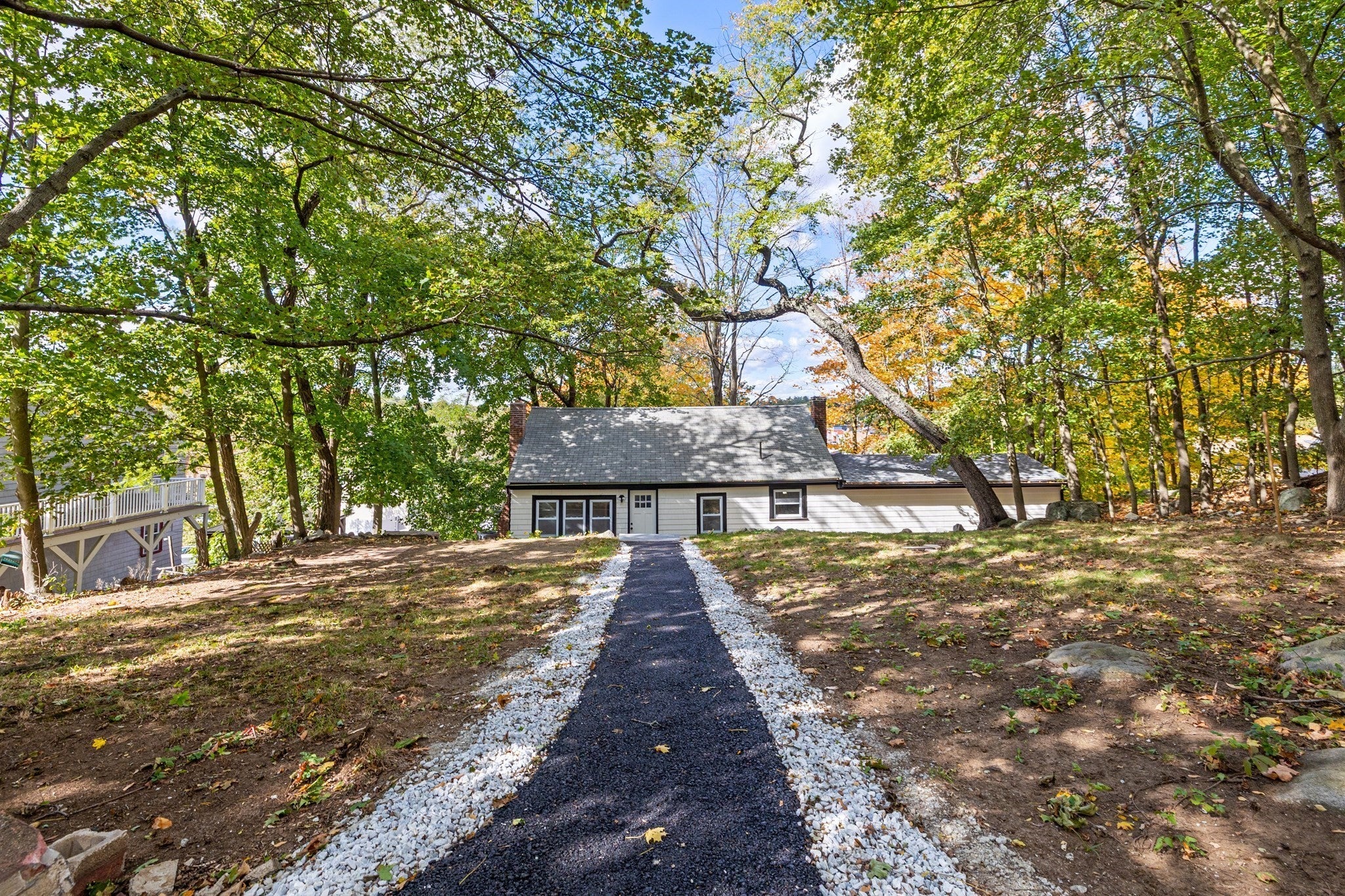 9 Walden Pond Ave, Saugus, MA Photo #2