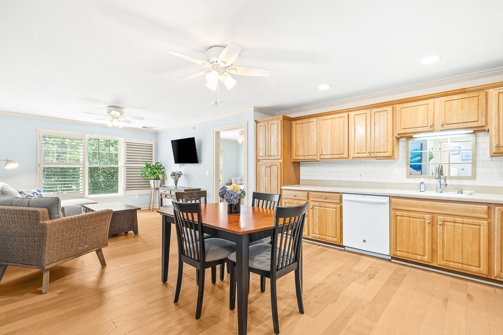 135 Beach Rd B309