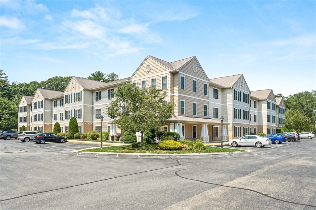 135 Beach Rd B309