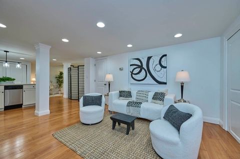 929 East Broadway 2 Boston MA 02127