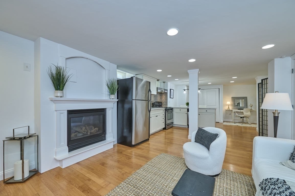 929 East Broadway 2