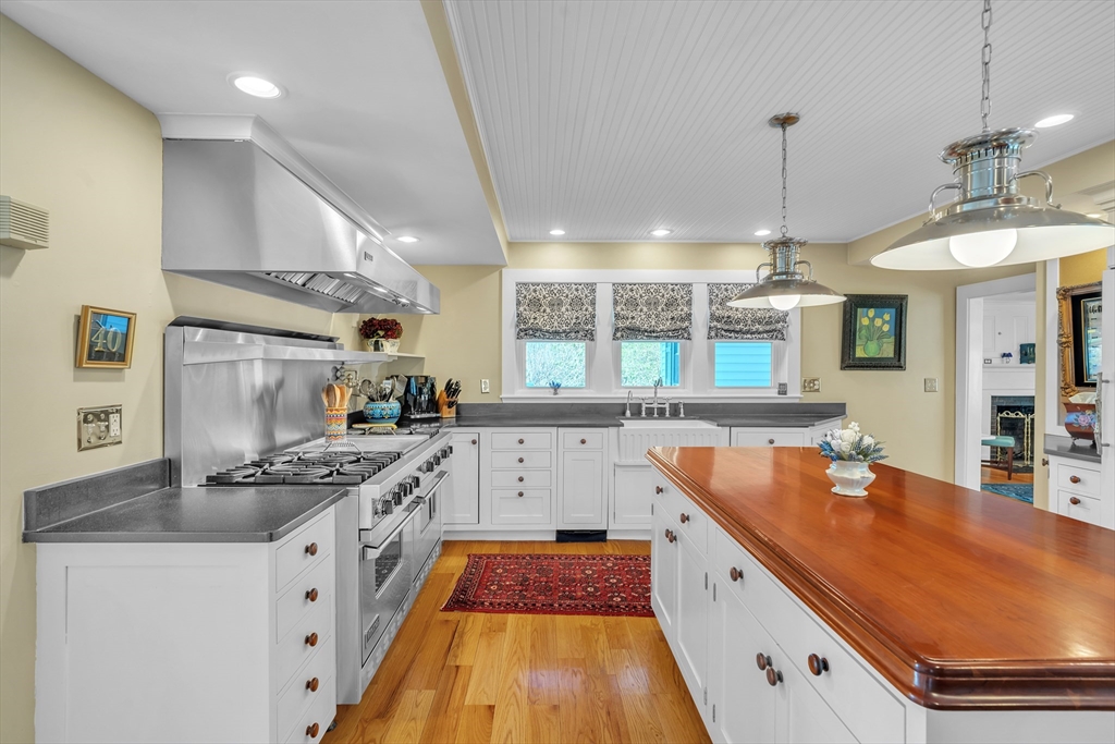 40 Pleasant St