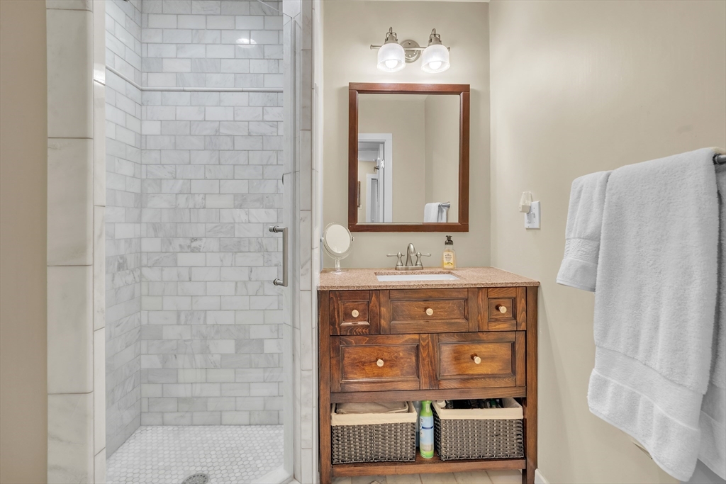 Dover, Massachusetts 02030, United States, 6 Bedrooms Bedrooms, ,6 BathroomsBathrooms,Residential,Active,120121