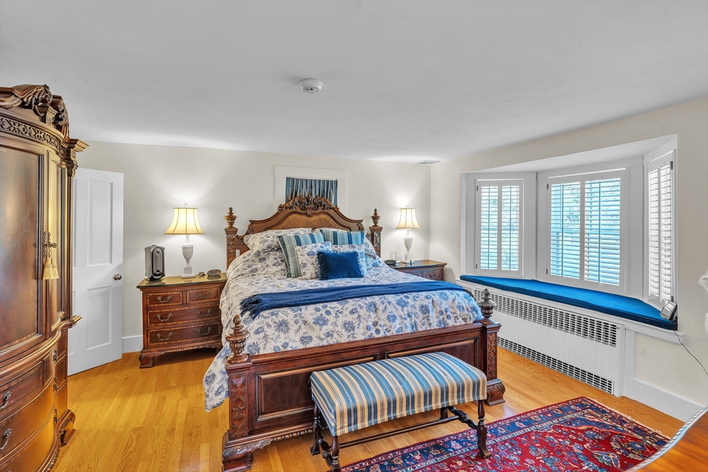 Dover, Massachusetts 02030, United States, 6 Bedrooms Bedrooms, ,6 BathroomsBathrooms,Residential,Active,120121