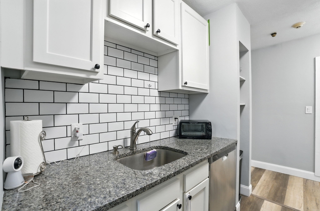 101 Waite Street B5