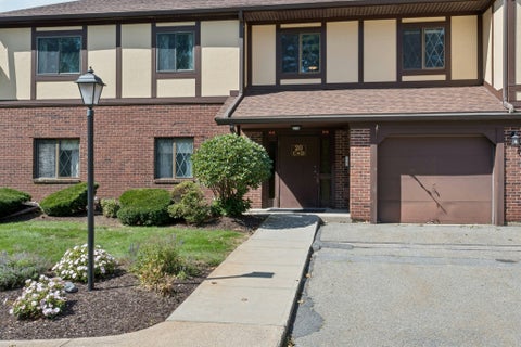 Photo of 20 Rainbow Pond Drive #C2, Walpole, MA 02081 (MLS # 73579801)