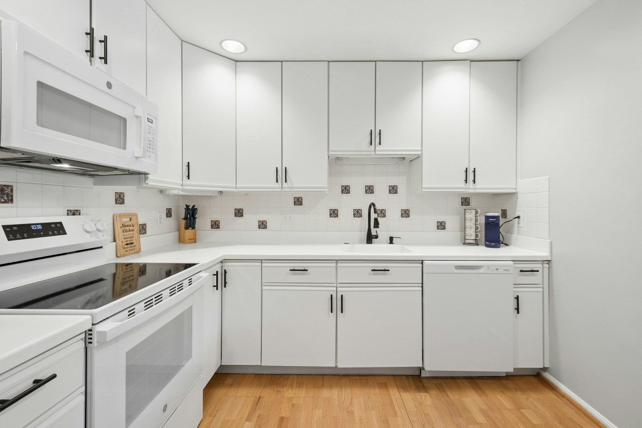 20 Rainbow Pond Drive #C2, Walpole, MA, 20 Rainbow Pond Drive #C2, Walpole, MA Photo #15