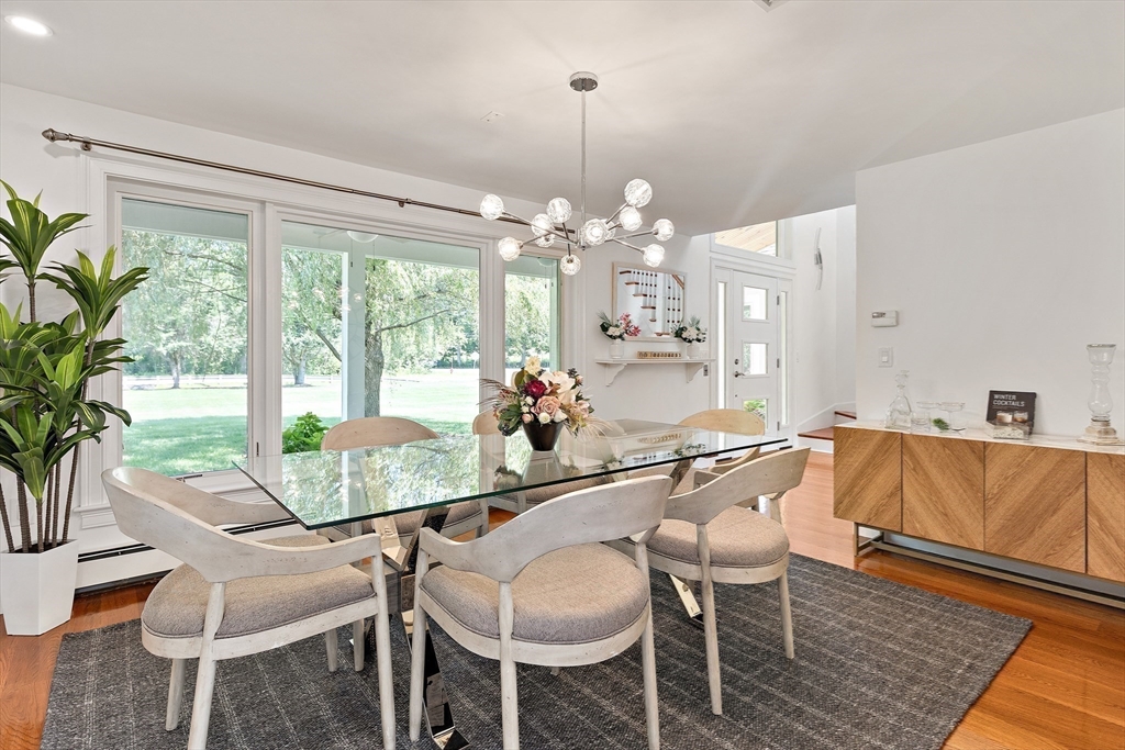 6 Lynbrook Rd