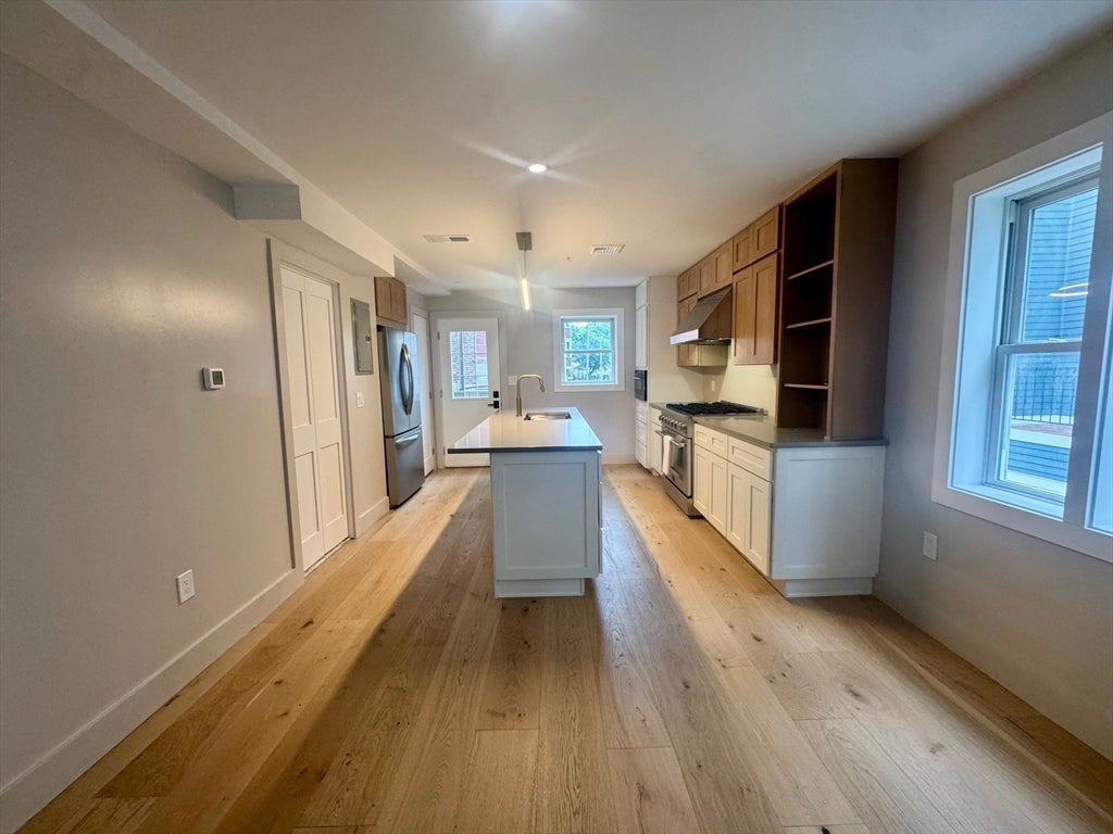 122 West Seventh St #E, Boston, MA, 122 West Seventh St #E, Boston, MA Photo #4