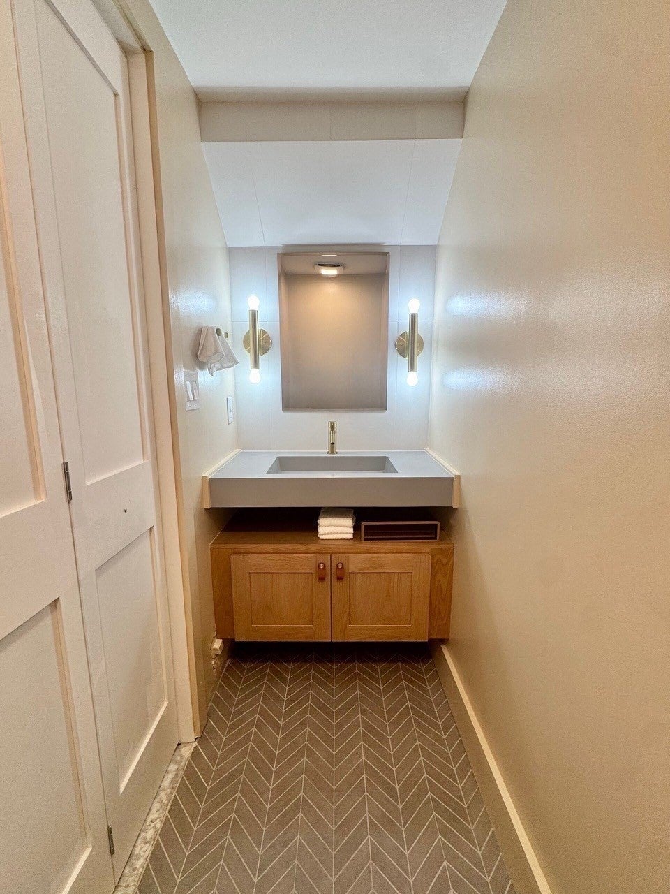 122 West Seventh St #E, Boston, MA Photo #11
