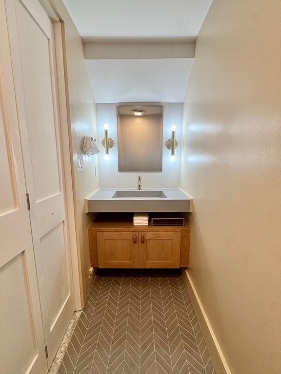 122 West Seventh St #E, Boston, MA Photo #11