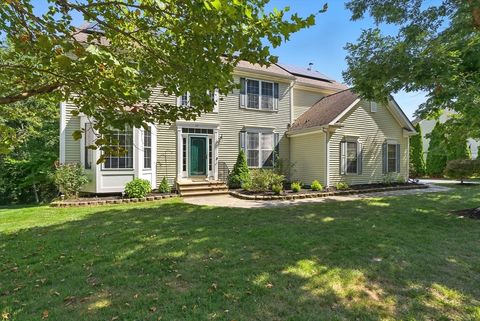 25 Poplar Street Grafton MA 01560