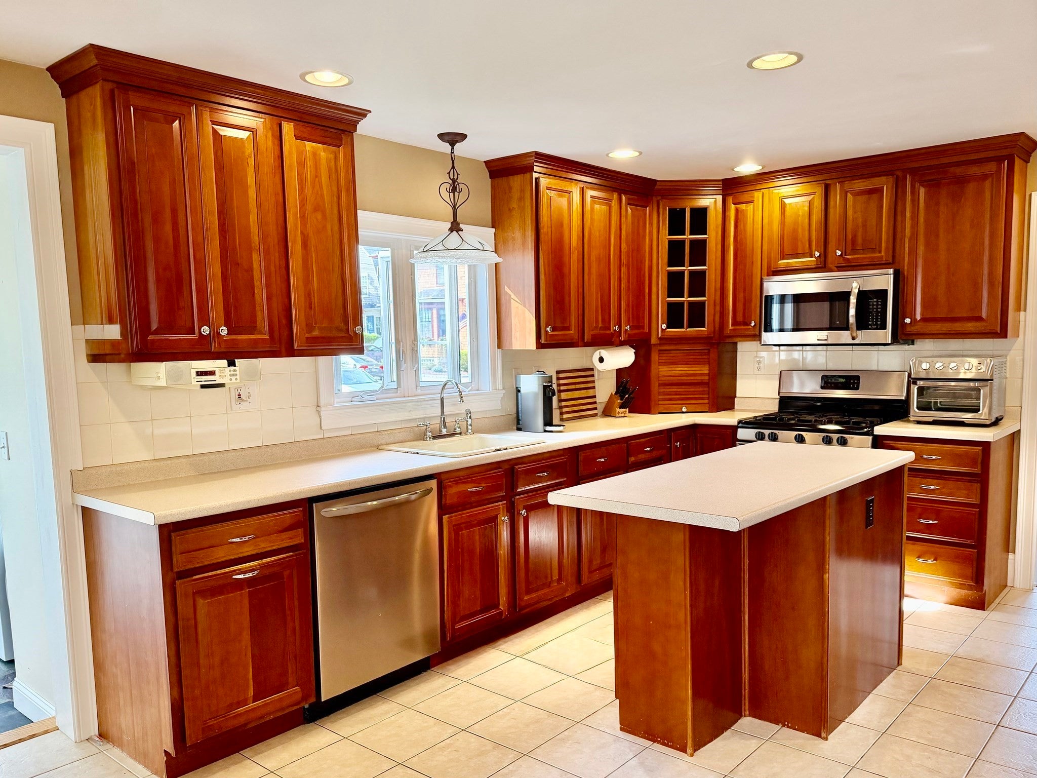 148 Madison Street, Fall River, MA, 148 Madison Street, Fall River, MA Photo #6