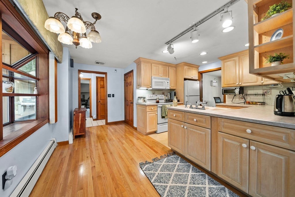 95 Walnut Street, Middleboro, MA Photo #5