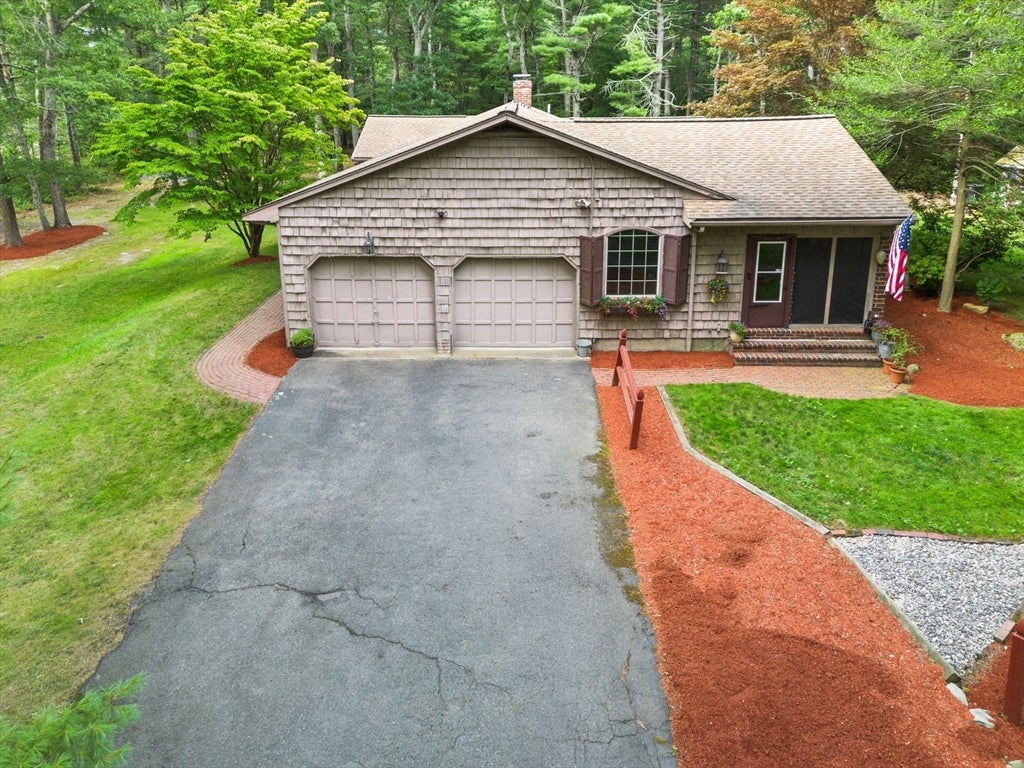 Photo of 95 Walnut Street, Middleboro, MA