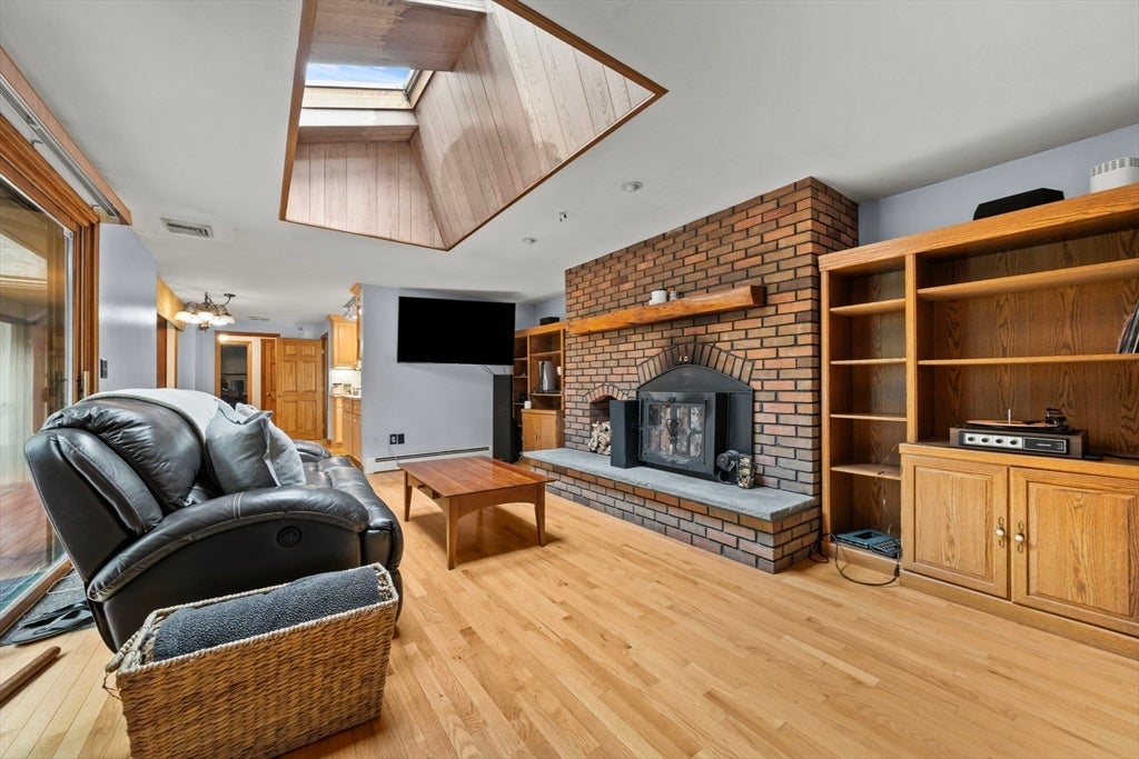 95 Walnut Street, Middleboro, MA Photo #4