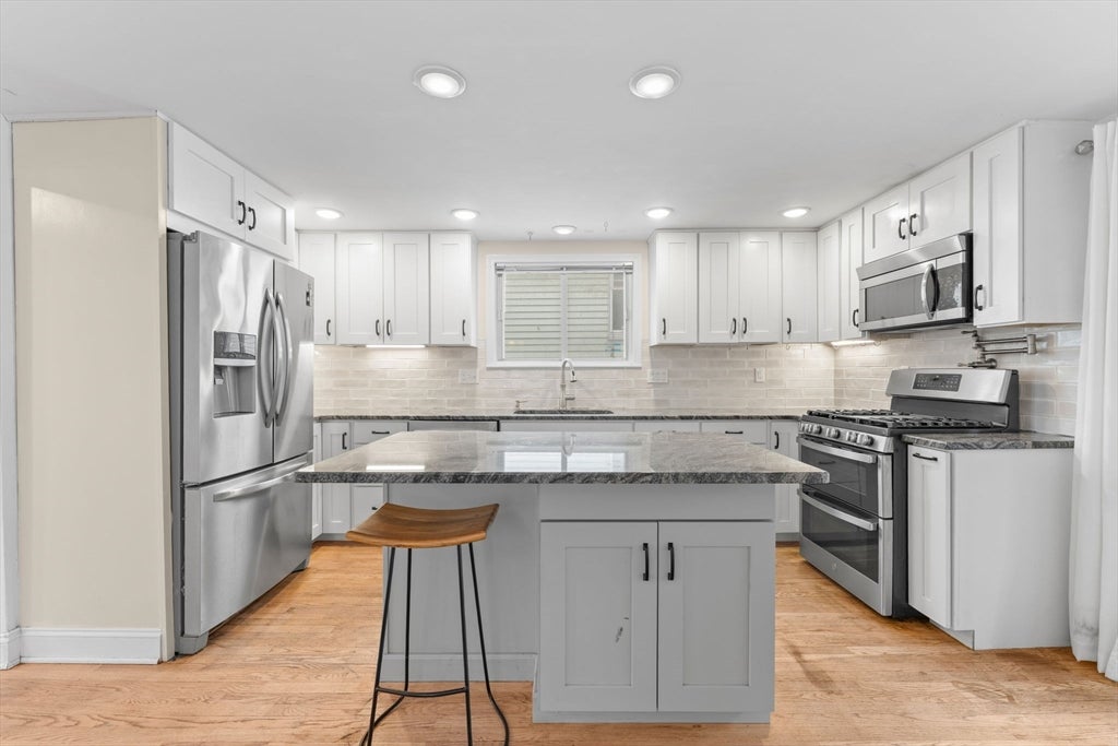 449 Frankfort St, Boston, MA, 449 Frankfort St, Boston, MA Photo #7