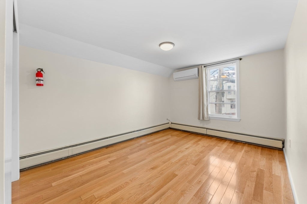 449 Frankfort St, Boston, MA, 449 Frankfort St, Boston, MA Photo #16