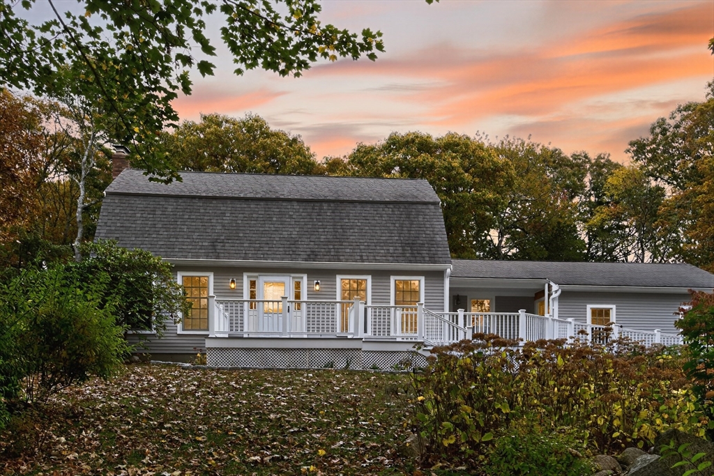 7 Pilgrim Path Falmouth MA 02540 Lamacchia Realty