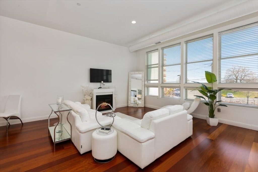 10 Ocean Ave #211, Revere, MA Photo #13