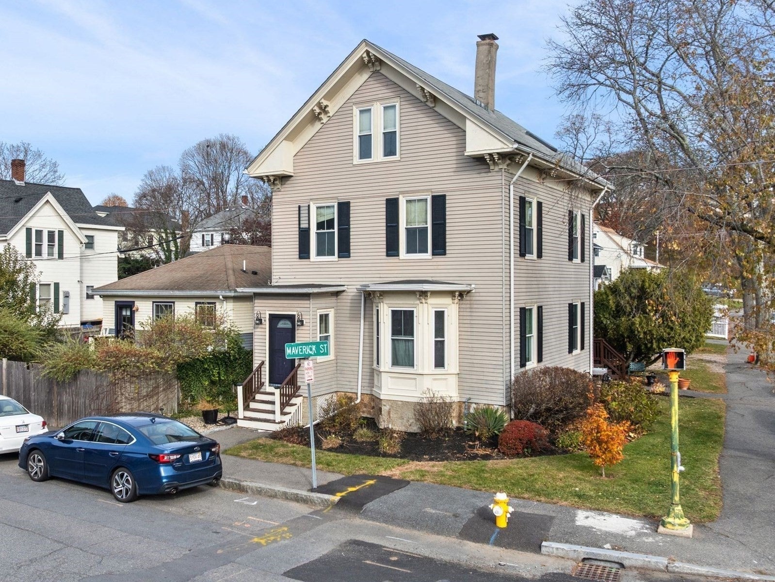 1 Maverick St 2, Marblehead MA 01945