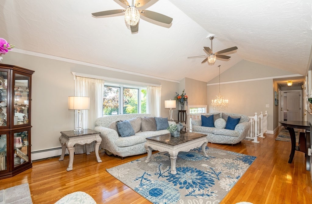 27 Carr Rd, Saugus, MA Photo #9