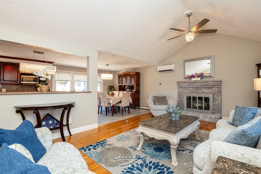27 Carr Rd, Saugus, MA Photo #7