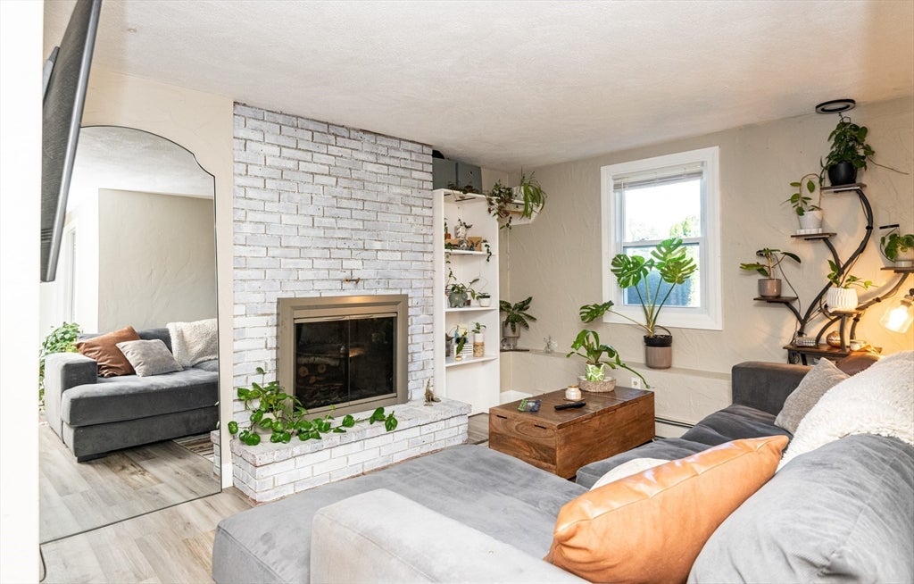 27 Carr Rd, Saugus, MA Photo #27