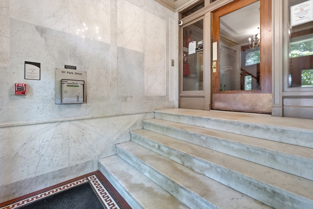 131 Park Drive 44