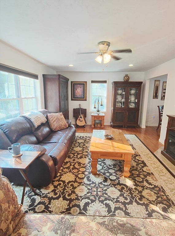 299 River St, Leicester, MA, 299 River St, Leicester, MA Photo #14