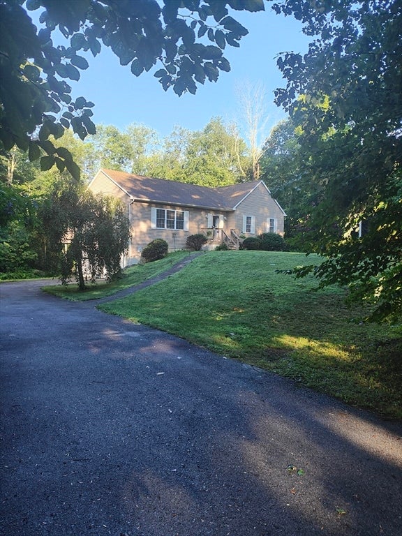 Photo of 299 River St, Leicester, MA