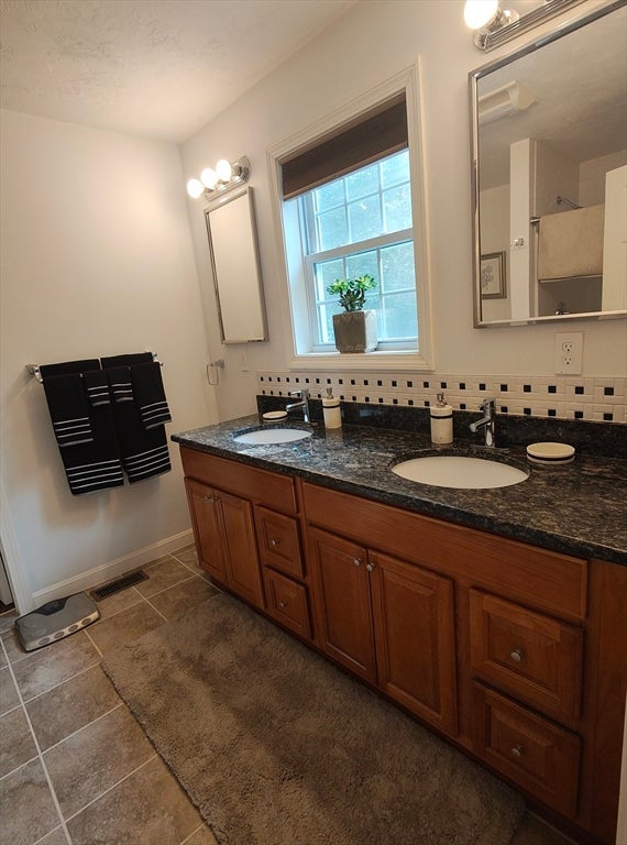 299 River St, Leicester, MA, 299 River St, Leicester, MA Photo #26