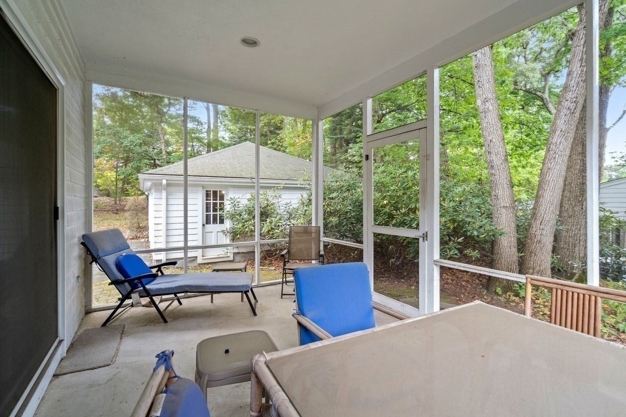 126 Moffat Rd, Newton, MA Photo #19