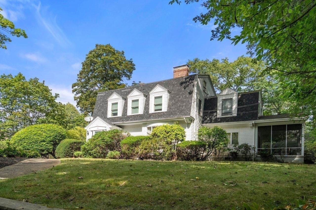126 Moffat Rd
