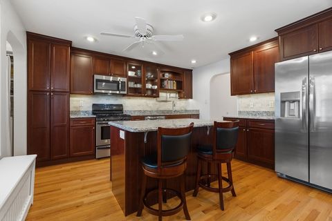 760-762 E 5th St 2 Boston MA 02127