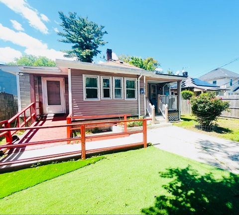 173 Brookway Rd Boston MA 02131