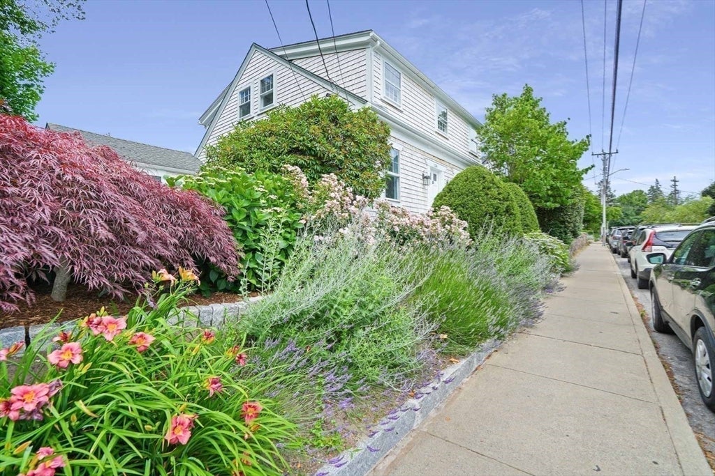 124 Main St, Tisbury, MA, 124 Main St, Tisbury, MA Photo #3