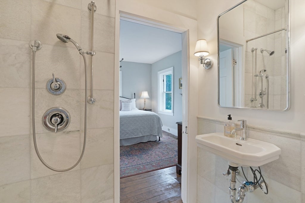 124 Main St, Tisbury, MA, 124 Main St, Tisbury, MA Photo #20