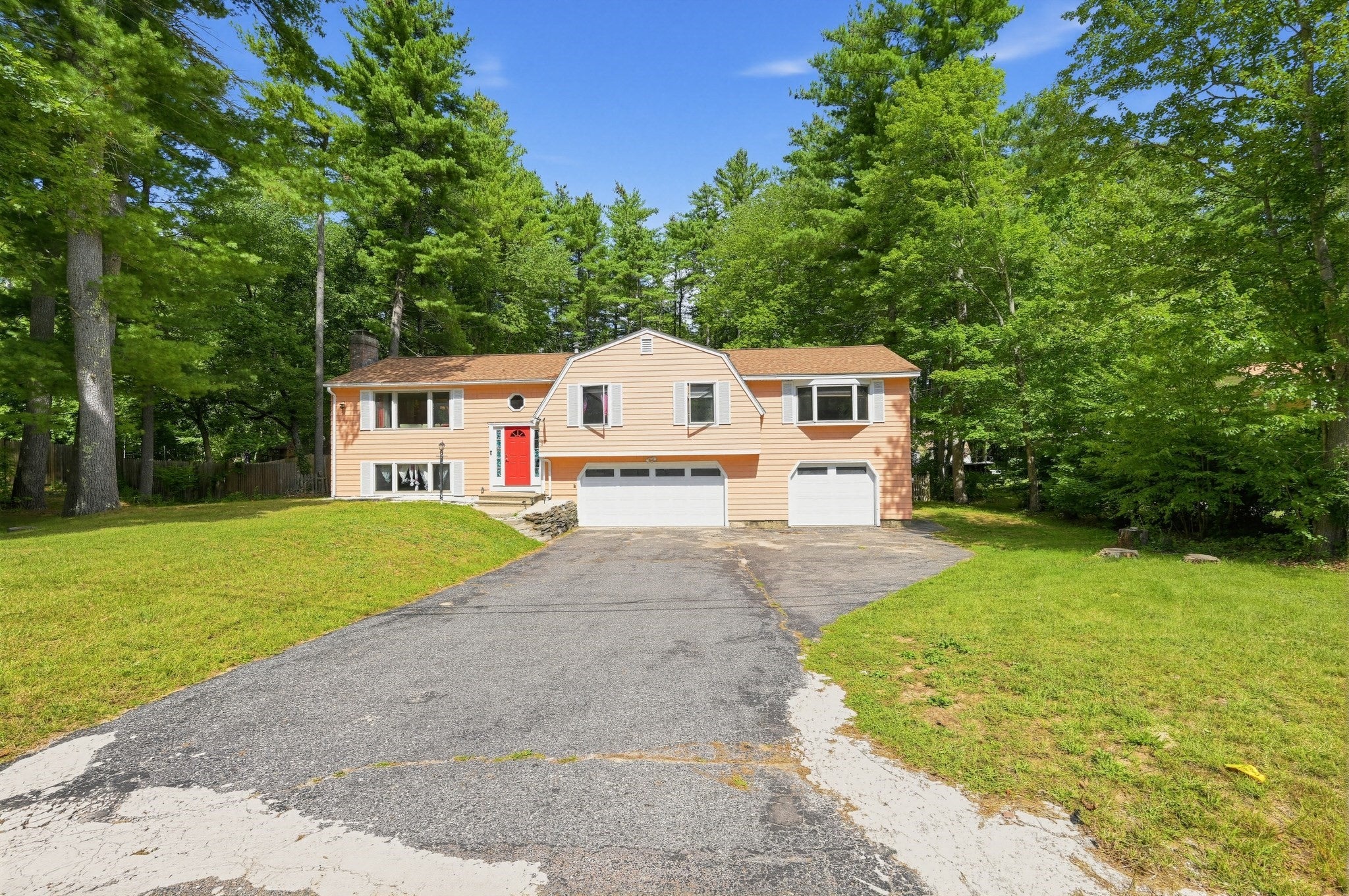7 Balsam Dr, Townsend, MA Photo #1