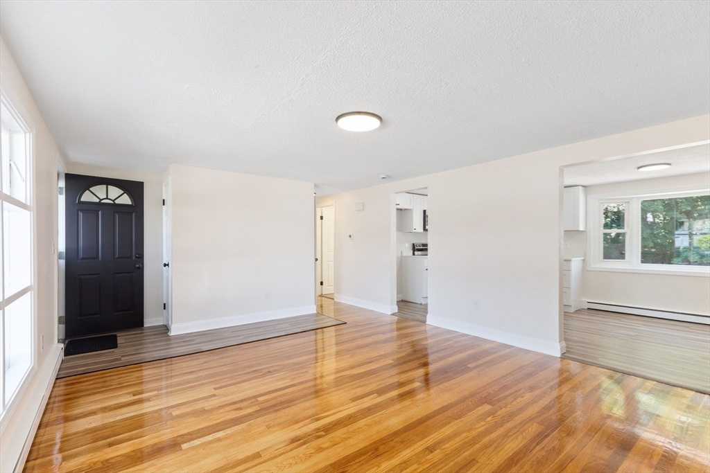 9 Rebecca Rd