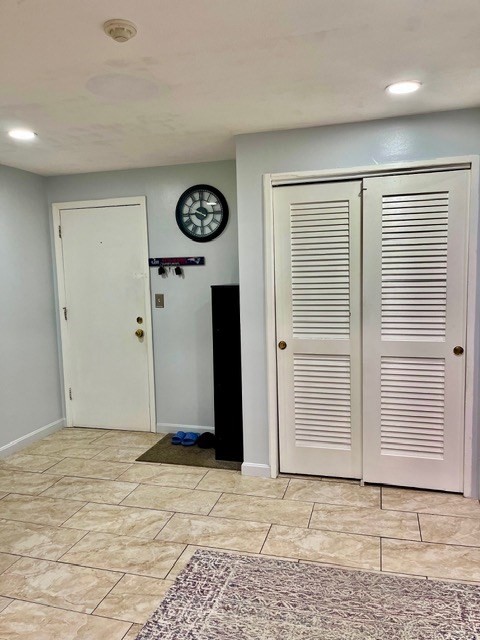 23 spence Spencer Rd 26F