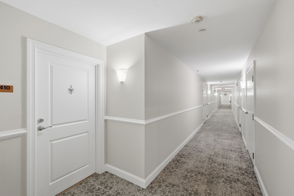 8 Crowninshield Street 410