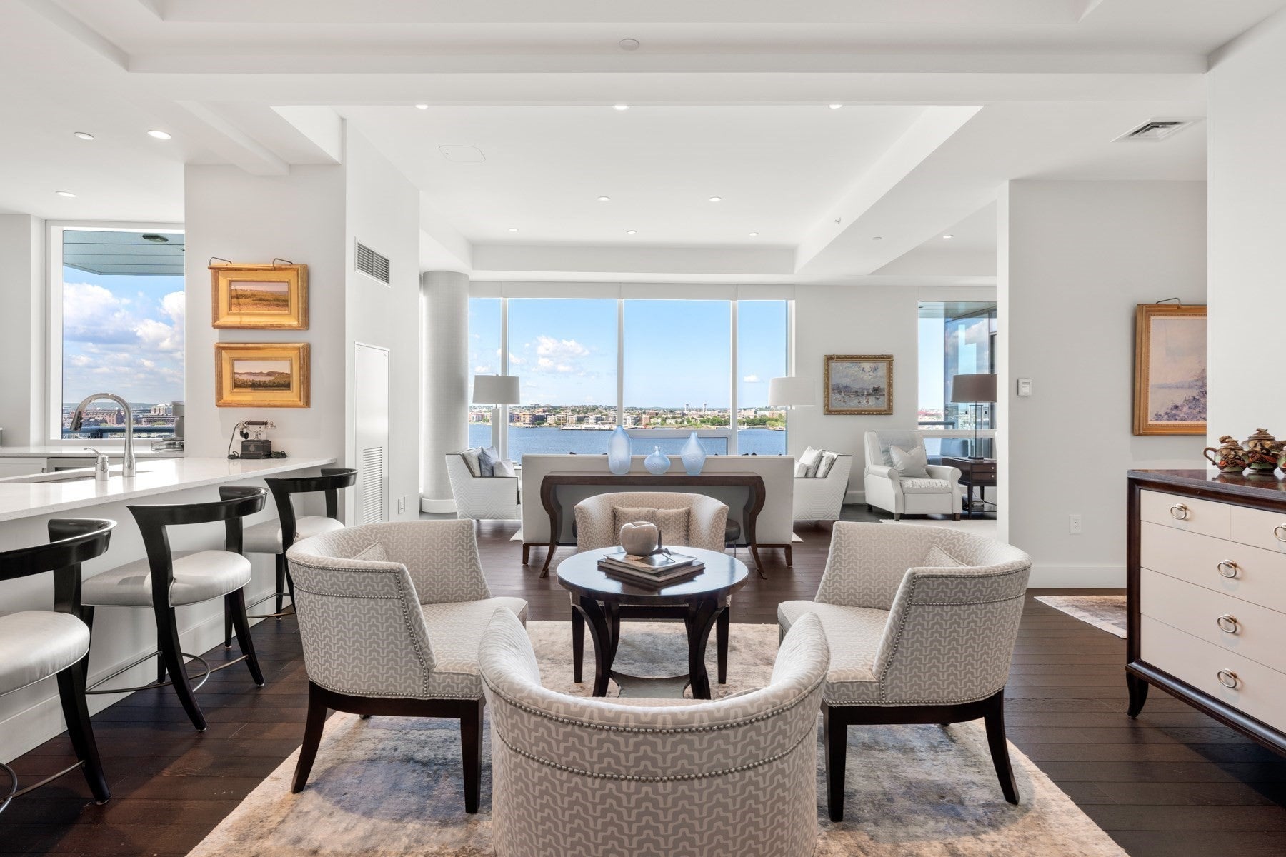 22 Liberty Dr 11C
