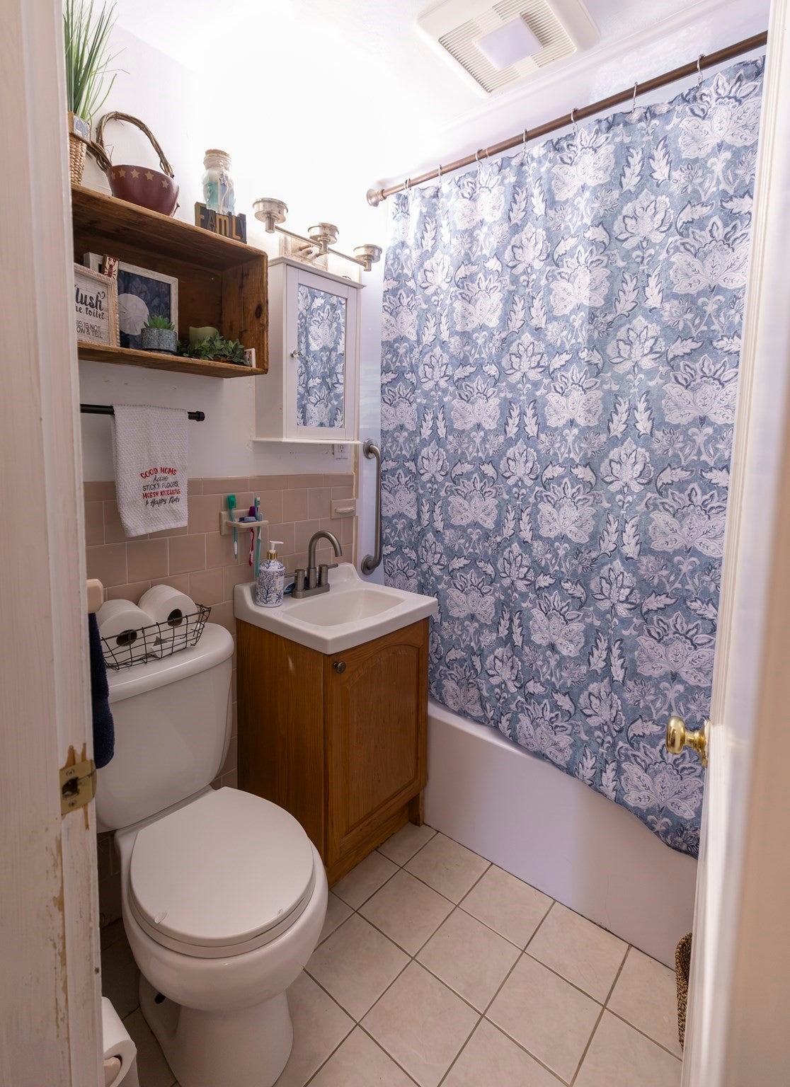 118 Ararat St, Worcester, MA, 118 Ararat St, Worcester, MA Photo #10