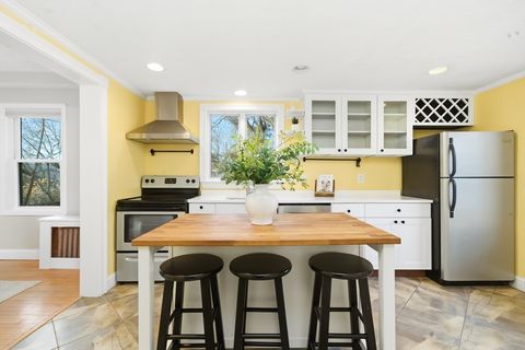 49 Spruce St Winchester MA 01890