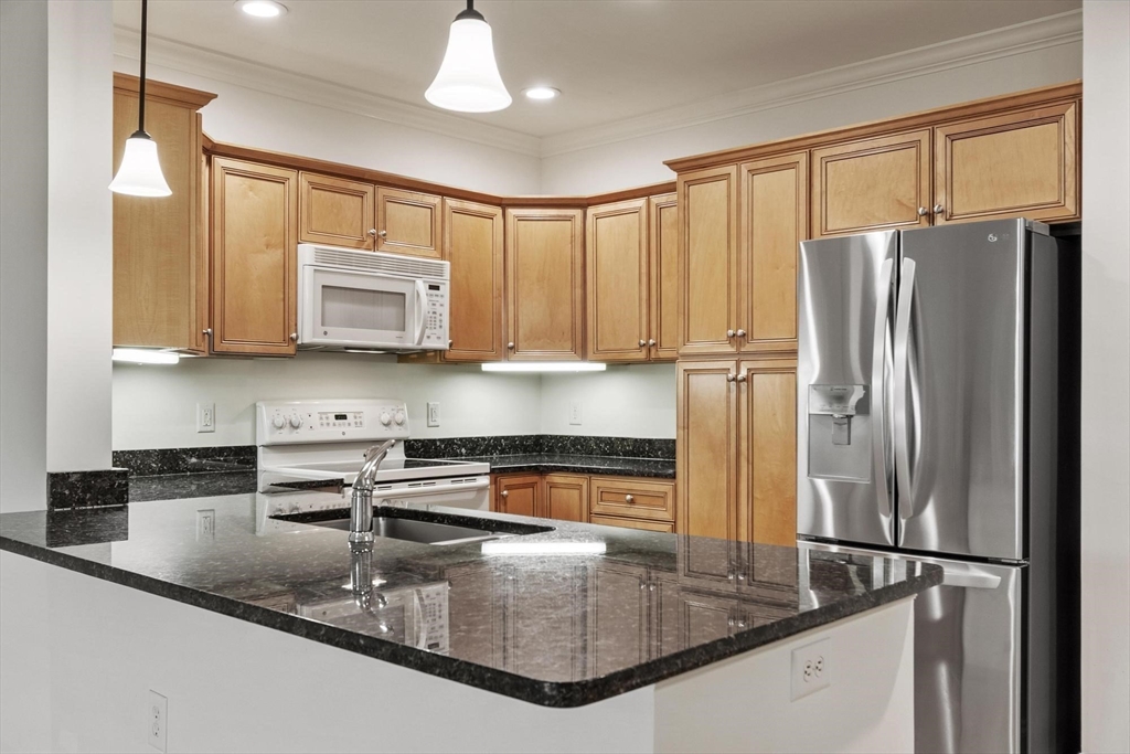 Photo of 1313 Emerald Ct, Tewksbury, MA