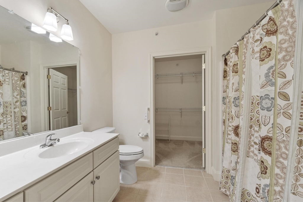 1313 Emerald Ct #1313, Tewksbury, MA Photo #13