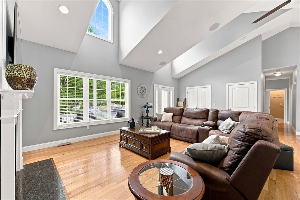 154 Mayflower Ave, Chicopee, MA, 154 Mayflower Ave, Chicopee, MA Photo #14