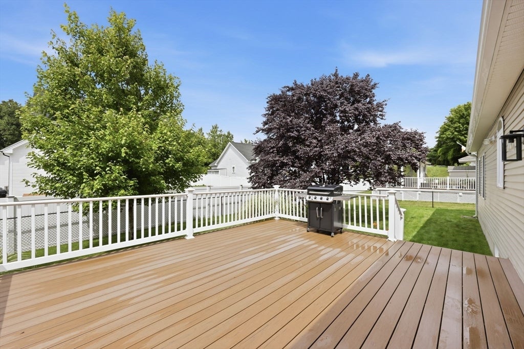 154 Mayflower Ave, Chicopee, MA, 154 Mayflower Ave, Chicopee, MA Photo #28