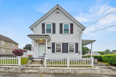 23 Starbird Street Lowell MA 01854